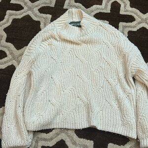 Medium white turtleneck cropped sweater